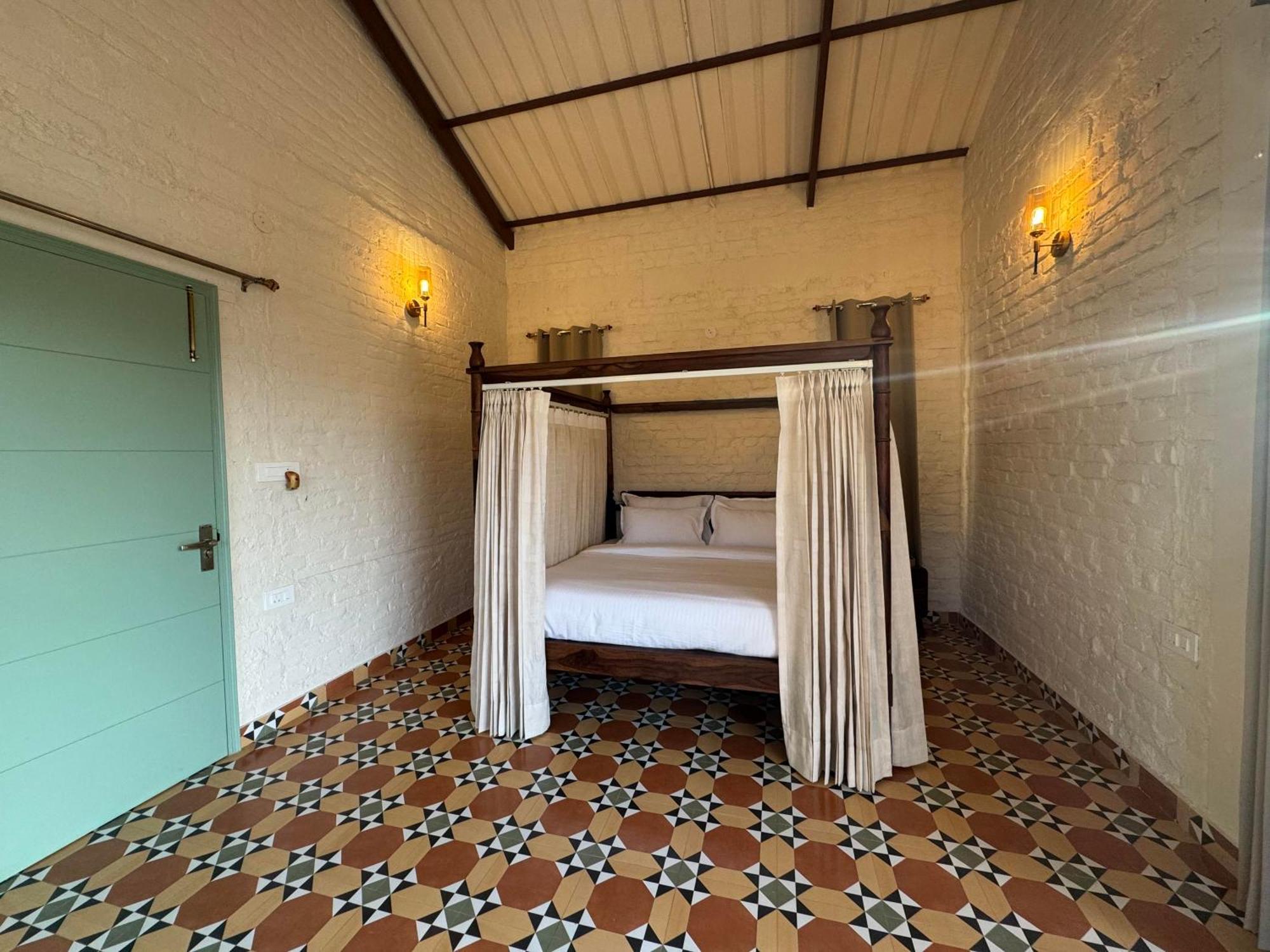 Cliff House, 3Br Lux Farmhouse 2Km To Rajpur Road دهرادون المظهر الخارجي الصورة